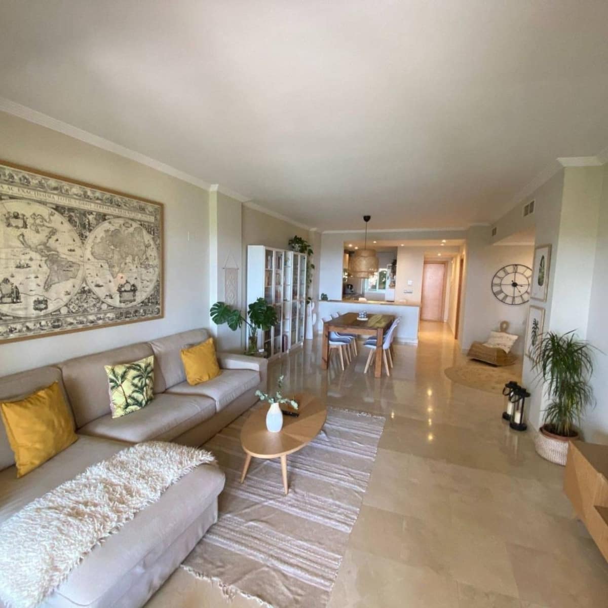 2 bedroom Apartment for sale in Estepona with pool garage - € 350,000 (Ref: 9482179)