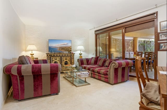 2 bedroom Apartment for sale in Costalita, Estepona with pool garage - € 475,000 (Ref: 9482197)