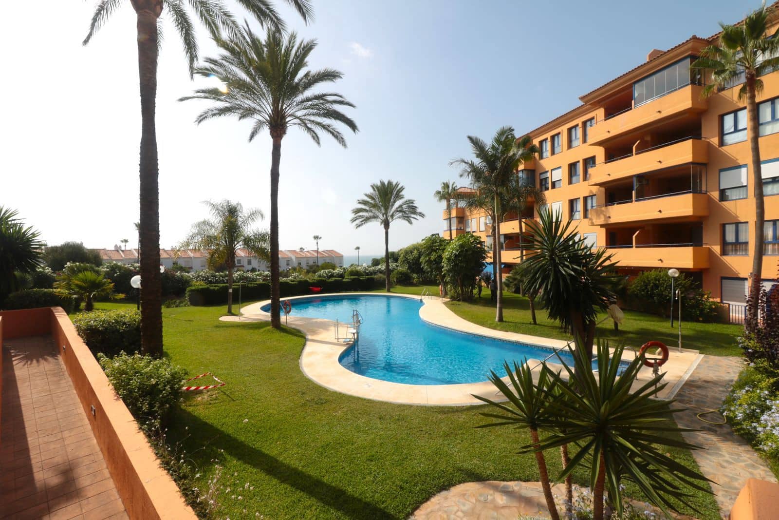 2 bedroom Apartment for sale in Manilva with pool garage - € 276,000 (Ref: 9497817)