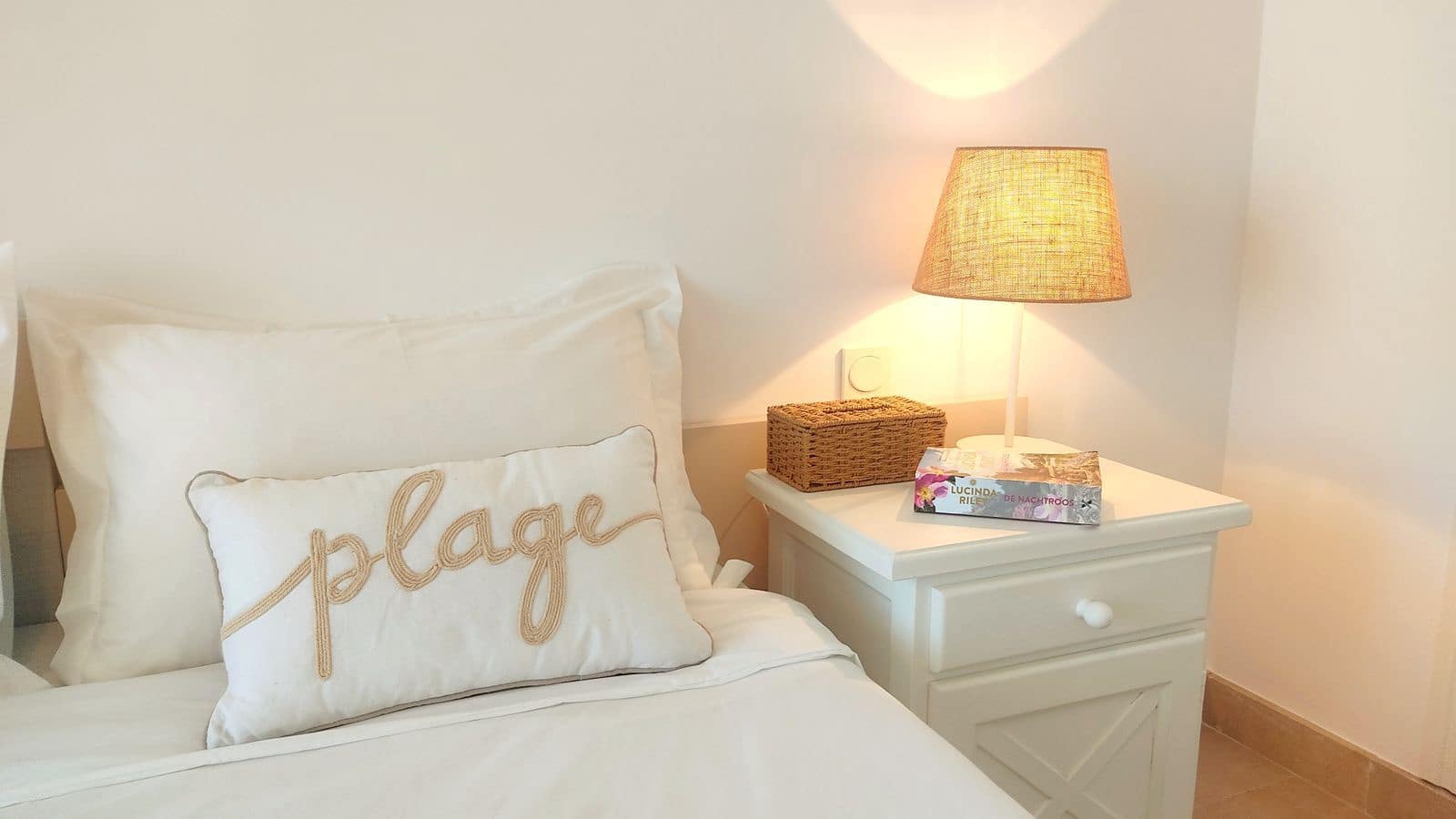 2 bedroom Apartment for sale in La Duquesa / Puerto de la Duquesa with garage - € 260,000 (Ref: 9499144)