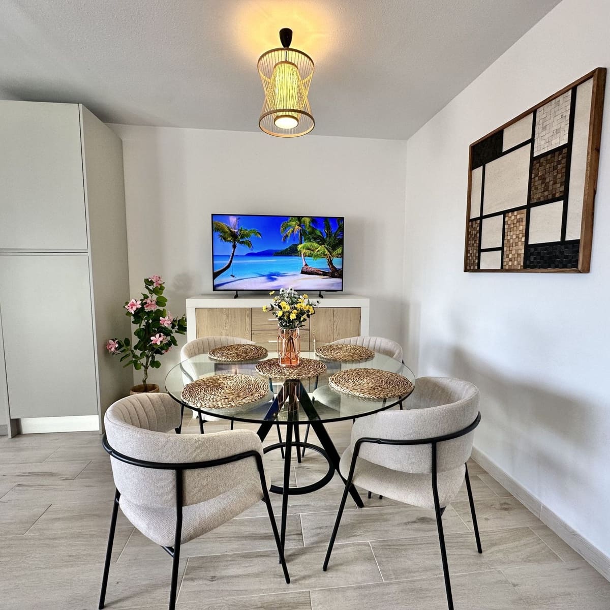 2 bedroom Apartment for sale in Calahonda - € 385,000 (Ref: 9499453)