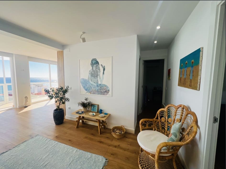 2 bedroom Apartment for sale in Calahonda with pool - € 449,000 (Ref: 9499469)