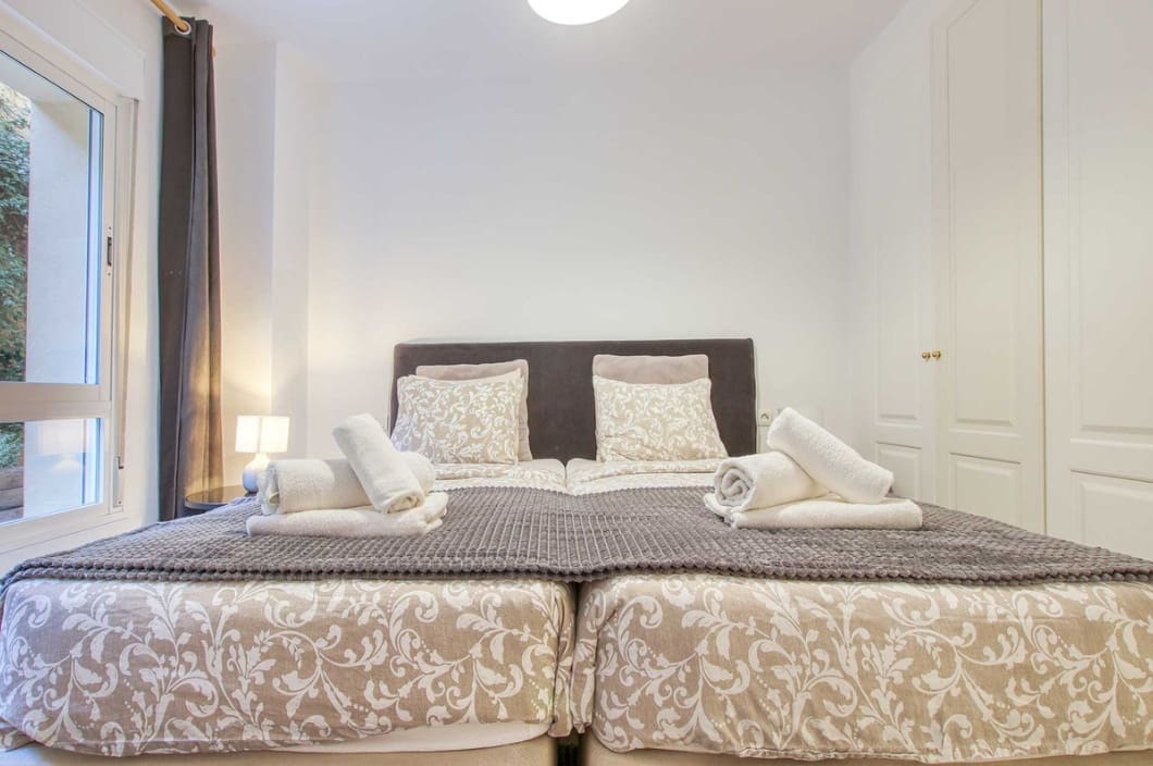 2 bedroom Apartment for sale in Calahonda with pool garage - € 325,000 (Ref: 9500315)