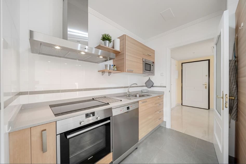 2 bedroom Apartment for sale in Casares with pool garage - € 365,000 (Ref: 9503212)