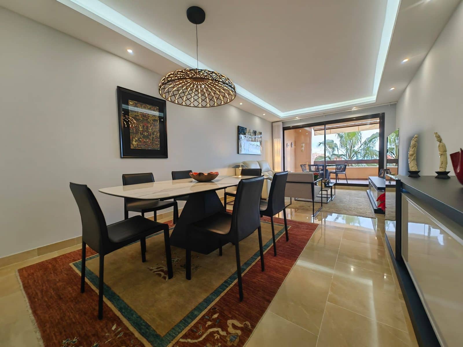 2 bedroom Apartment for sale in La Duquesa / Puerto de la Duquesa with pool garage - € 298,000 (Ref: 9503318)