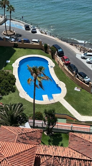 2 bedroom Apartment for sale in Calahonda with pool - € 449,000 (Ref: 9506192)