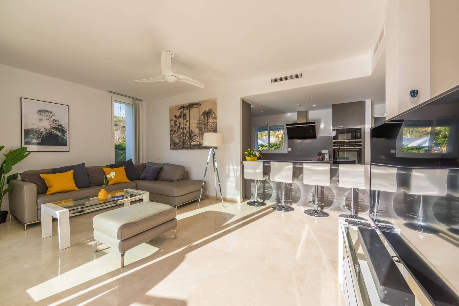 2 bedroom Apartment for sale in Casares with pool garage - € 395,000 (Ref: 9506204)