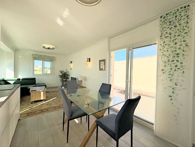 3 bedroom Townhouse for sale in La Duquesa / Puerto de la Duquesa, Manilva with garage - € 425,000 (Ref: 9506397)