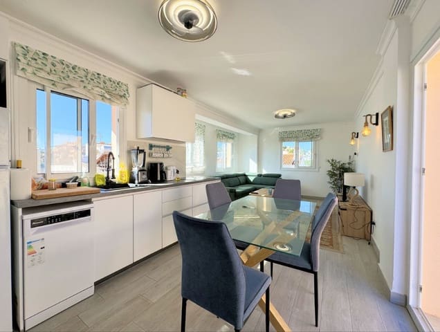 3 bedroom Townhouse for sale in La Duquesa / Puerto de la Duquesa, Manilva with garage - € 425,000 (Ref: 9506397)