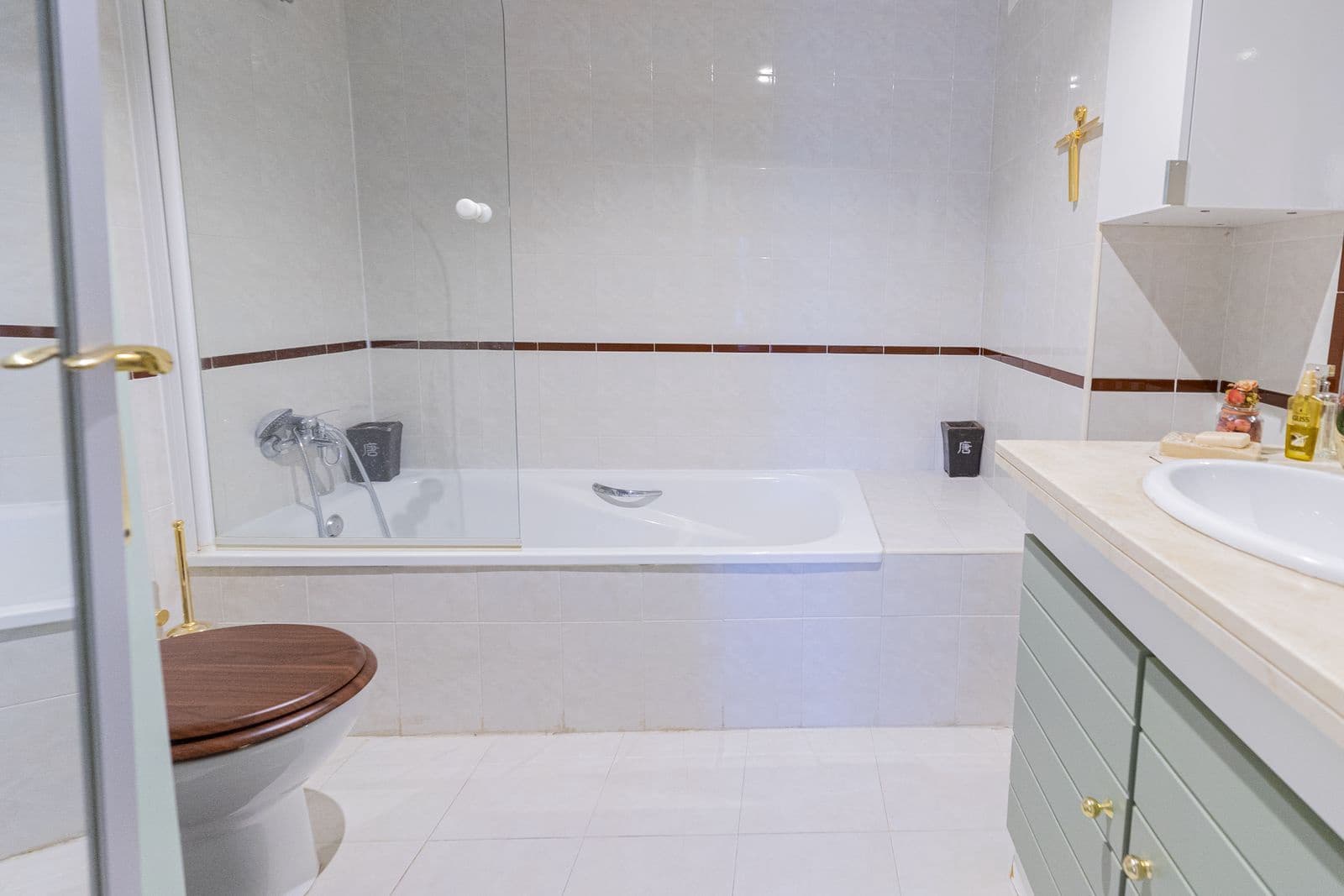 2 bedroom Apartment for sale in Mijas Costa with pool - € 319,000 (Ref: 9521842)