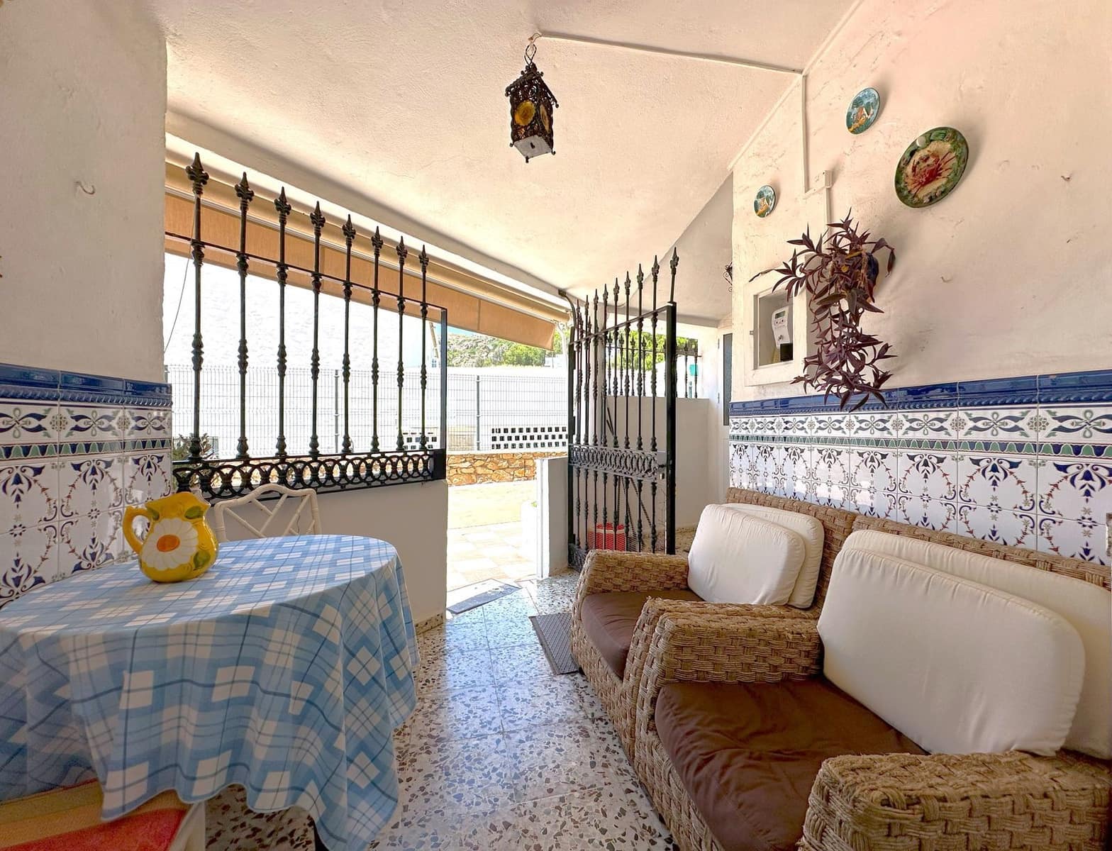 3 slaapkamer Huis te koop in La Duquesa / Puerto de la Duquesa met zwembad - € 290.000 (Ref: 9524723)