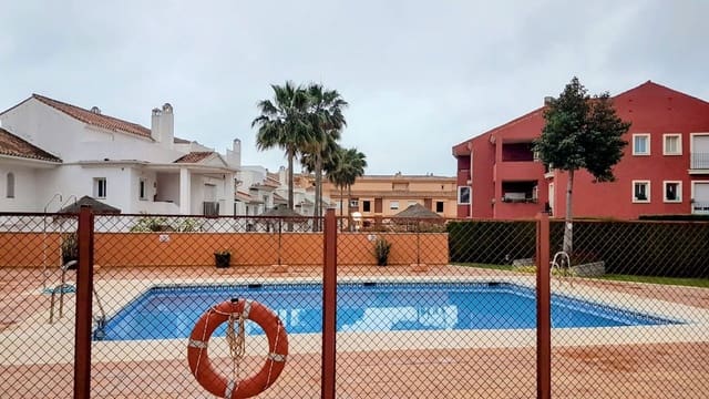 2 soverom Leilighet til salgs i Miraflores, Málaga by med svømmebasseng garasje - € 260 000 (Ref: 9532141)