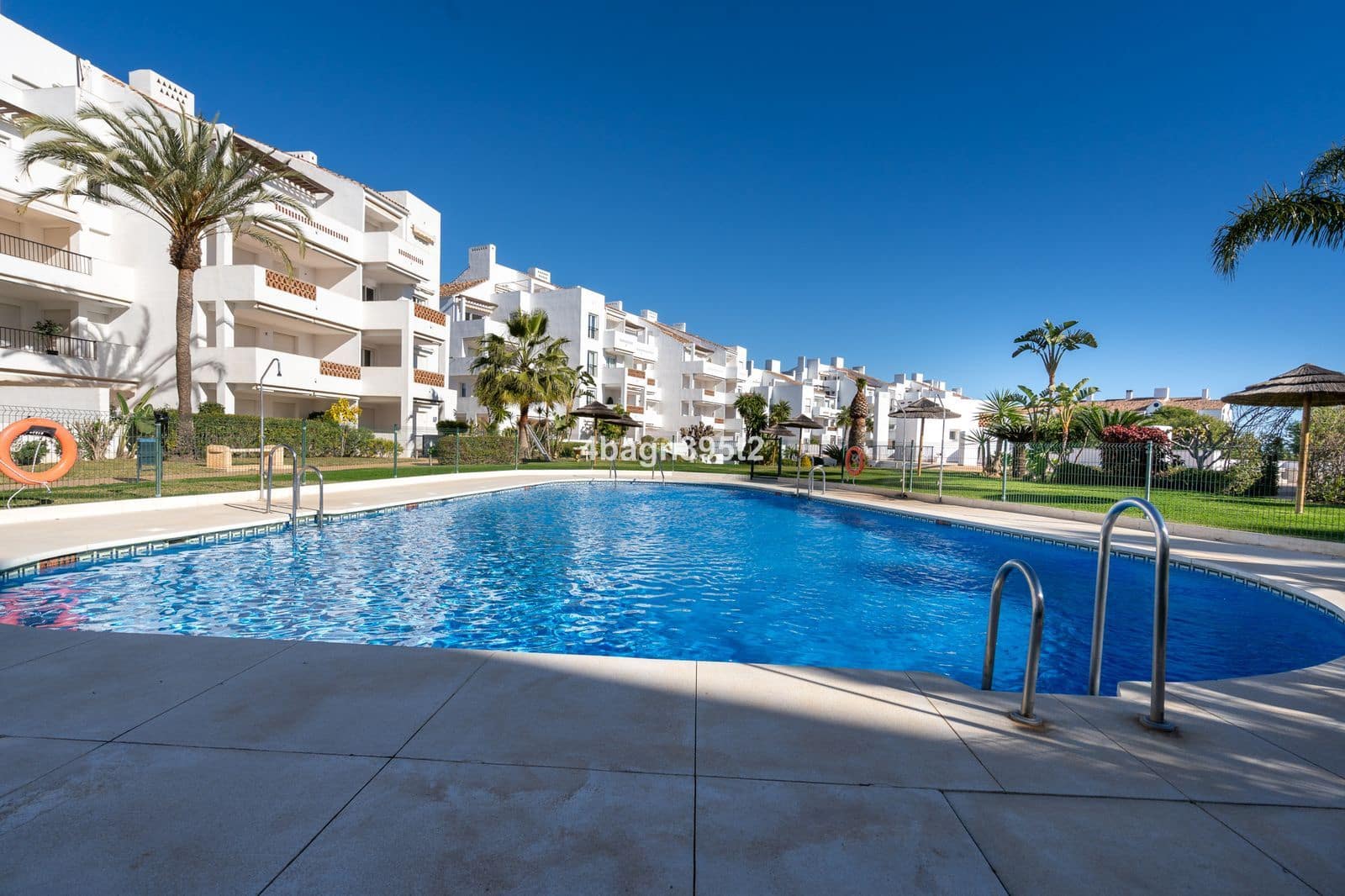 2 soveværelse Lejlighed til salg i Malaga by med swimmingpool - € 295.000 (Ref: 9534834)
