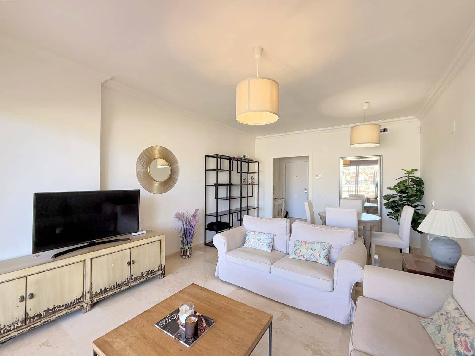 2 chambre Appartement à vendre à La Duquesa / Puerto de la Duquesa avec piscine garage - 245 000 € (Ref: 9557360)