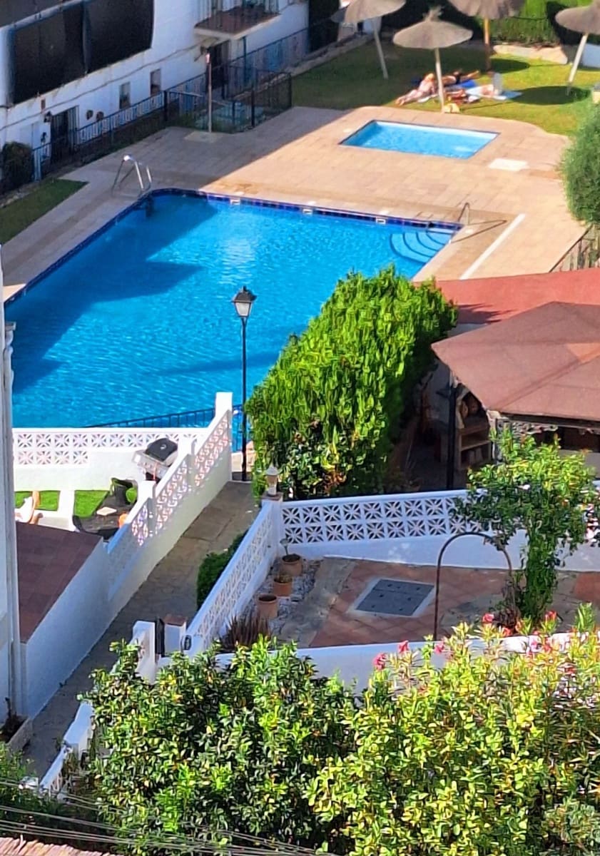 3 soveværelse Byhus til salg i Manilva med swimmingpool - € 290.000 (Ref: 9565793)