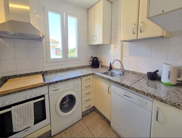 3 soveværelse Penthouse til salg i La Duquesa / Puerto de la Duquesa, Manilva med swimmingpool garage - € 295.000 (Ref: 9571643)