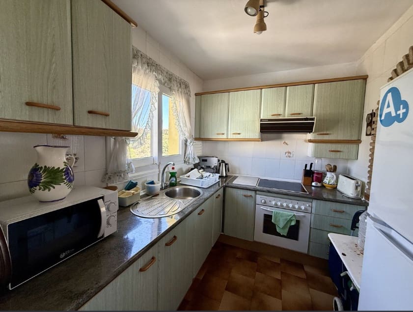 Ático de 2 habitaciones en Calahonda en venta con piscina - 379.000 € (Ref: 9571823)