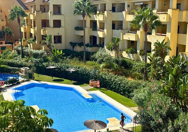 2 soveværelse Penthouse til salg i La Duquesa / Puerto de la Duquesa, Manilva med swimmingpool garage - € 223.000 (Ref: 9571840)