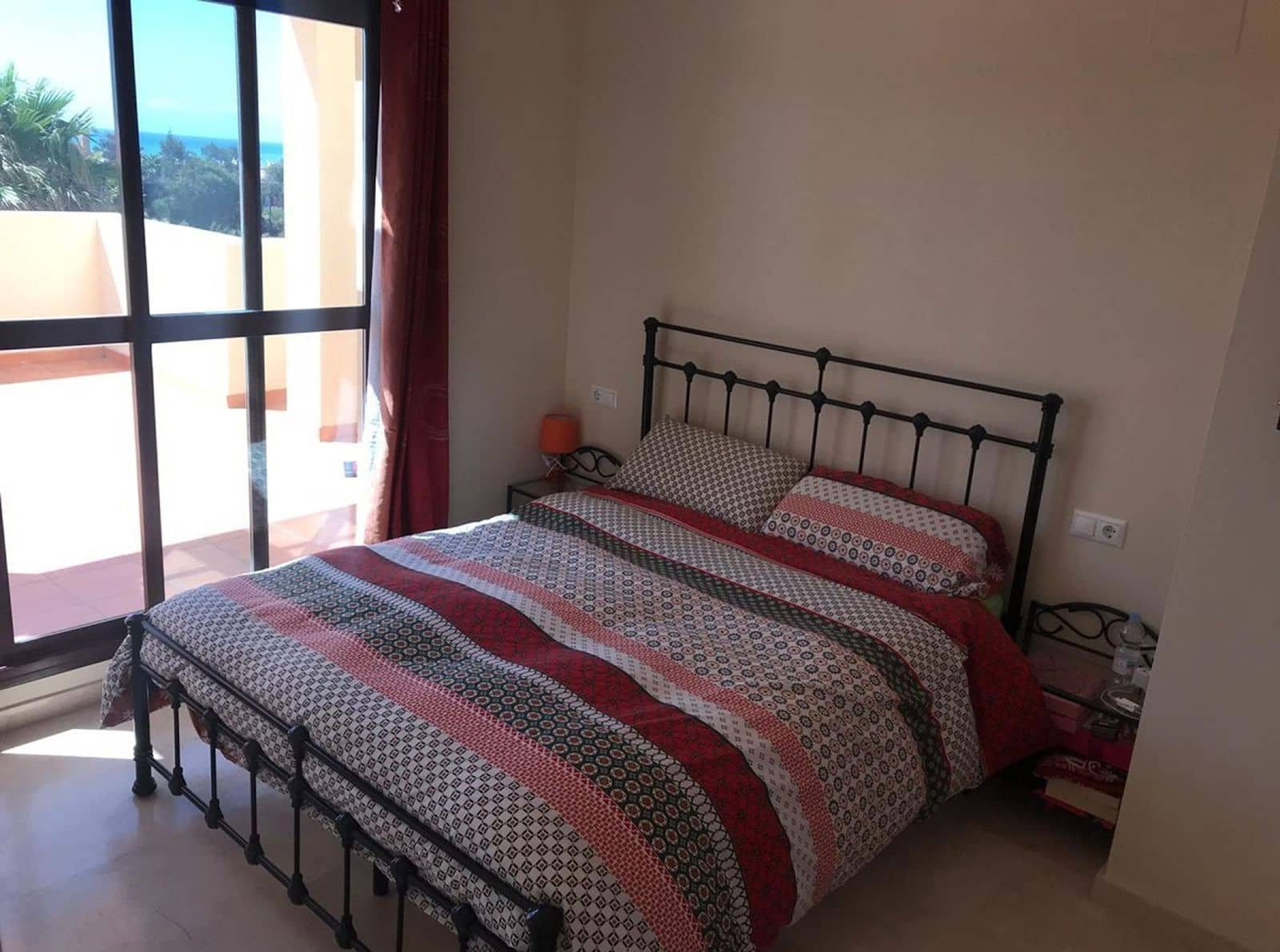 3 soveværelse Penthouse til salg i Manilva med swimmingpool garage - € 379.500 (Ref: 9571846)