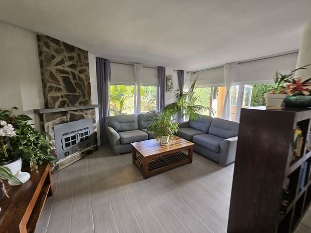 4 quarto Apartamento para venda em Calahonda, Mijas com piscina - 419 500 € (Ref: 9575056)