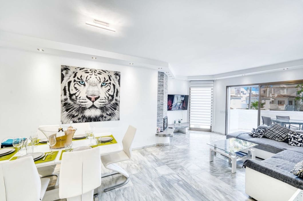 2 Zimmer Apartment zu verkaufen in Elviria mit Pool Garage - 470.000 € (Ref: 9576769)