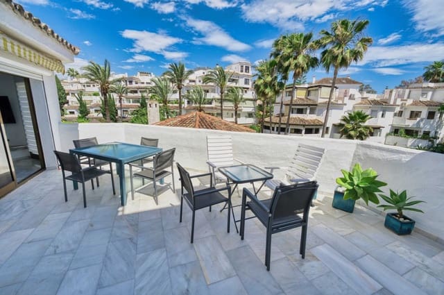 2 Zimmer Apartment zu verkaufen in Elviria, Marbella mit Pool Garage - 470.000 € (Ref: 9576769)