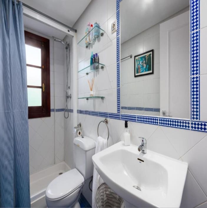 2 Zimmer Apartment zu verkaufen in La Duquesa / Puerto de la Duquesa - 285.000 € (Ref: 9576815)