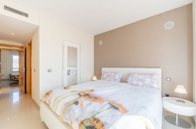 2 sovrum Takvåning till salu i Estepona med pool - 419 000 € (Ref: 9584618)