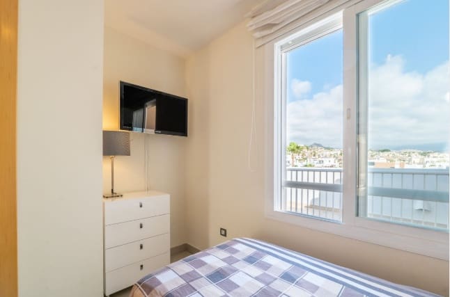 2 sovrum Takvåning till salu i Estepona med pool - 419 000 € (Ref: 9584618)