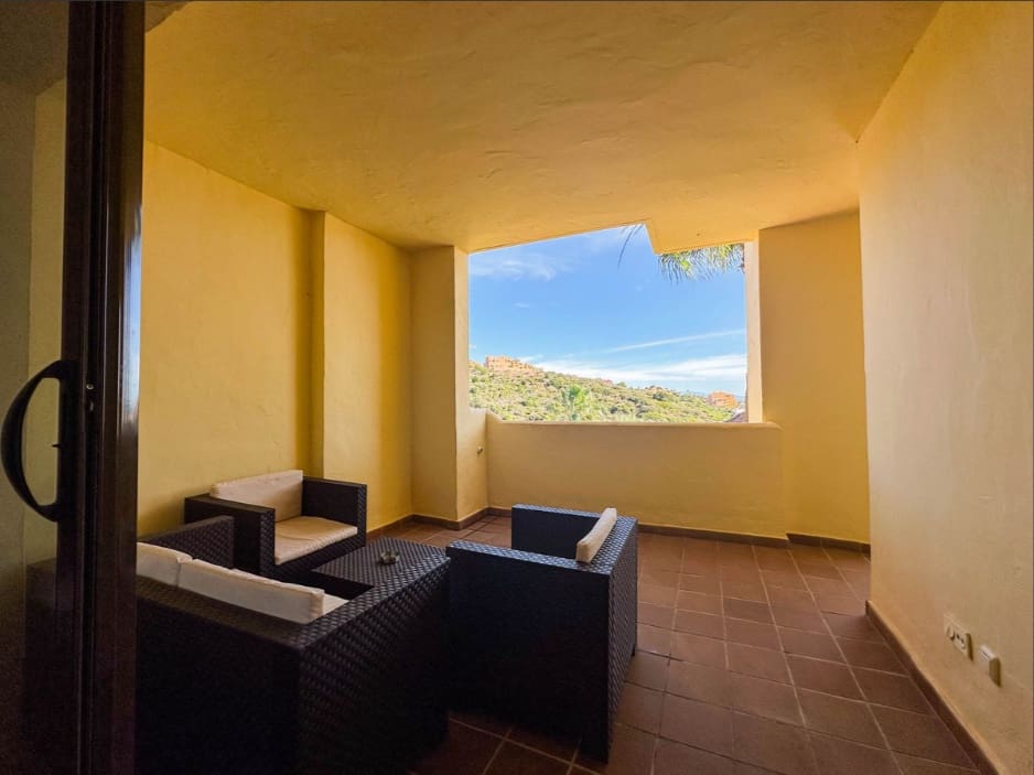 2 slaapkamer Appartement te koop in La Duquesa / Puerto de la Duquesa met zwembad garage - € 309.000 (Ref: 9588409)