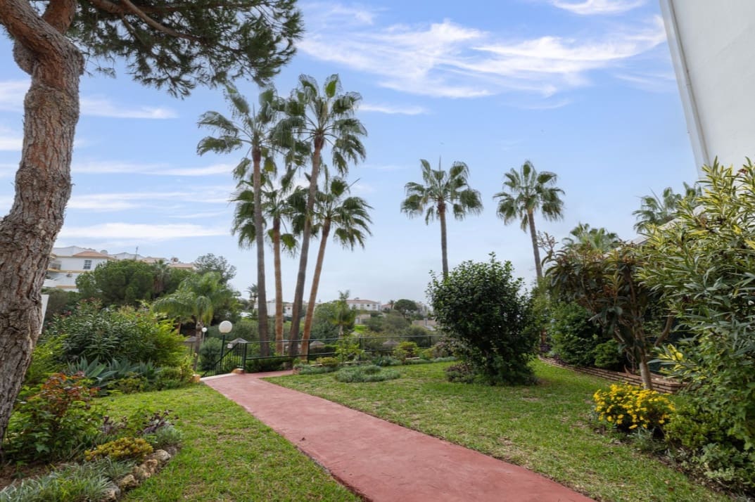 3 camera da letto Appartamento in vendita in El Faro con piscina garage - 375.000 € (Rif: 9599930)