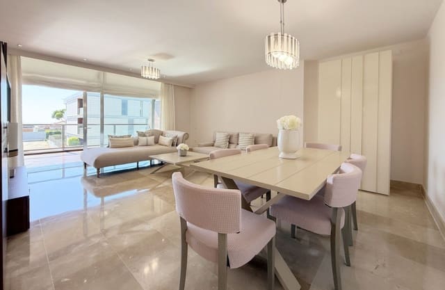 3 slaapkamer Appartement te koop in La Duquesa / Puerto de la Duquesa, Manilva met zwembad garage - € 398.000 (Ref: 9599941)