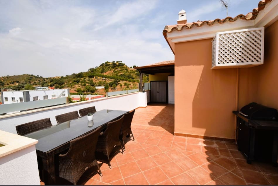 2 Zimmer Penthouse zu verkaufen in La Cala de Mijas mit Pool - 475.000 € (Ref: 9601360)