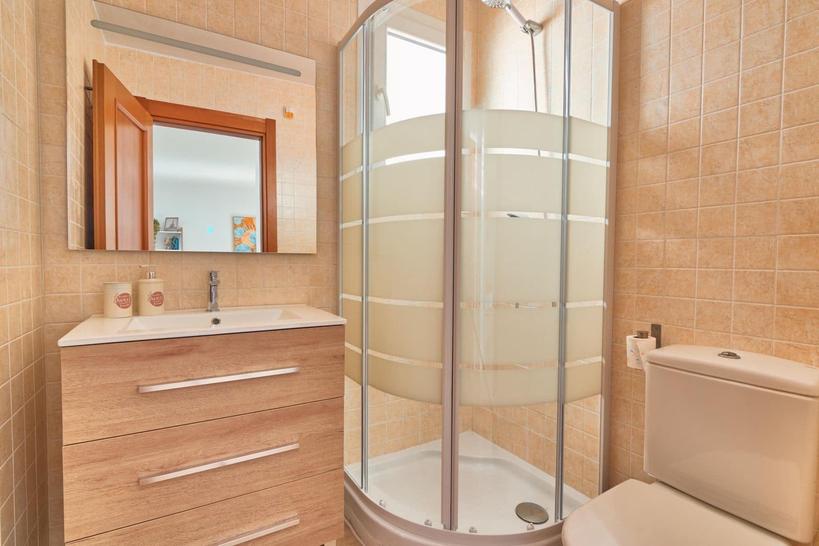 2 sovrum Lägenhet till salu i La Duquesa / Puerto de la Duquesa med pool - 320 000 € (Ref: 9601362)