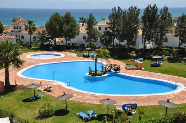 2 Zimmer Apartment zu verkaufen in La Duquesa / Puerto de la Duquesa, Manilva mit Pool - 369.000 € (Ref: 9601374)