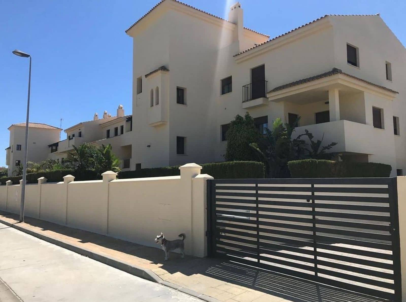 3 sovrum Takvåning till salu i Manilva med pool garage - 379 500 € (Ref: 9601403)