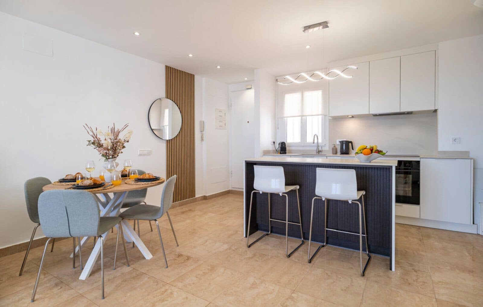 2 slaapkamer Appartement te koop in Manilva met zwembad - € 324.000 (Ref: 9601427)