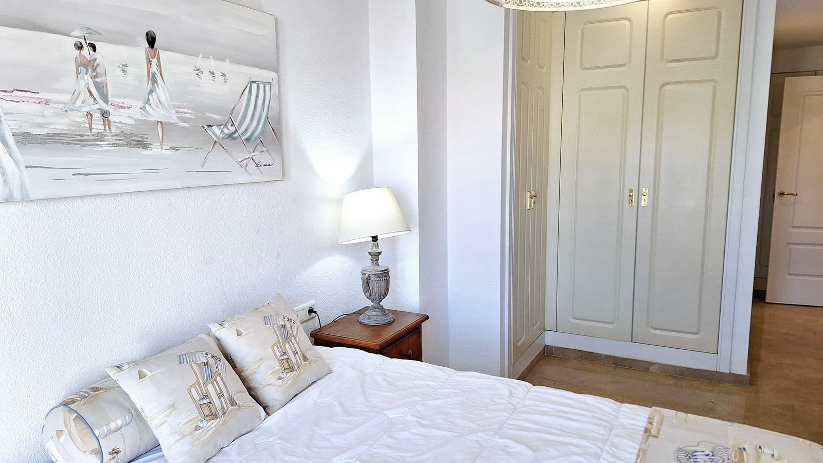 2 sovrum Lägenhet till salu i La Duquesa / Puerto de la Duquesa med pool garage - 470 000 € (Ref: 9601451)