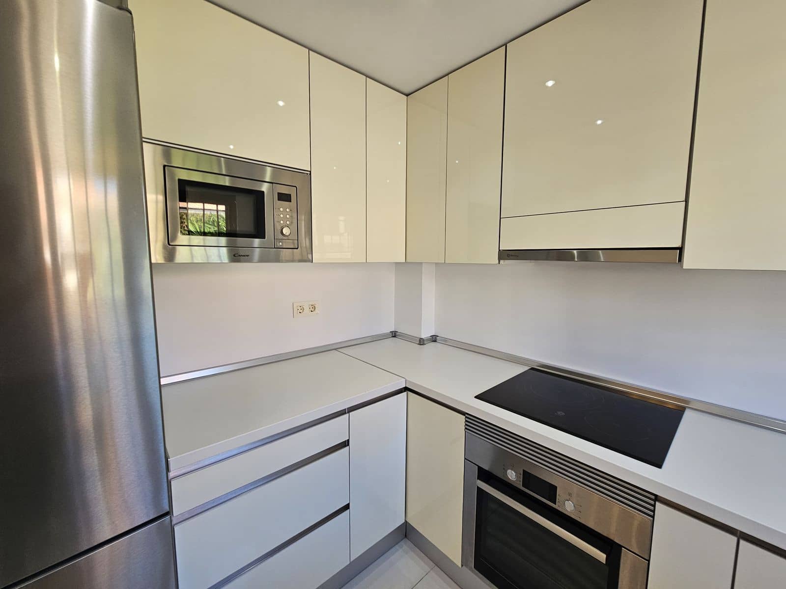 4 sypialnia Apartament na sprzedaż w Riviera del Sol z basenem - 379 500 € (Ref: 9601458)