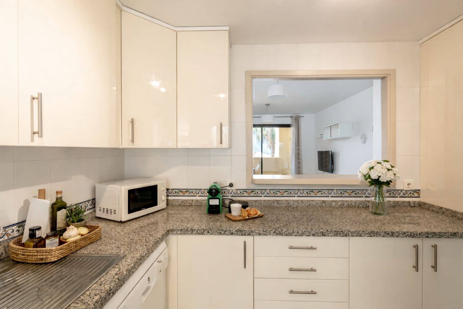 2 sovrum Lägenhet till salu i Manilva med pool - 274 900 € (Ref: 9602311)