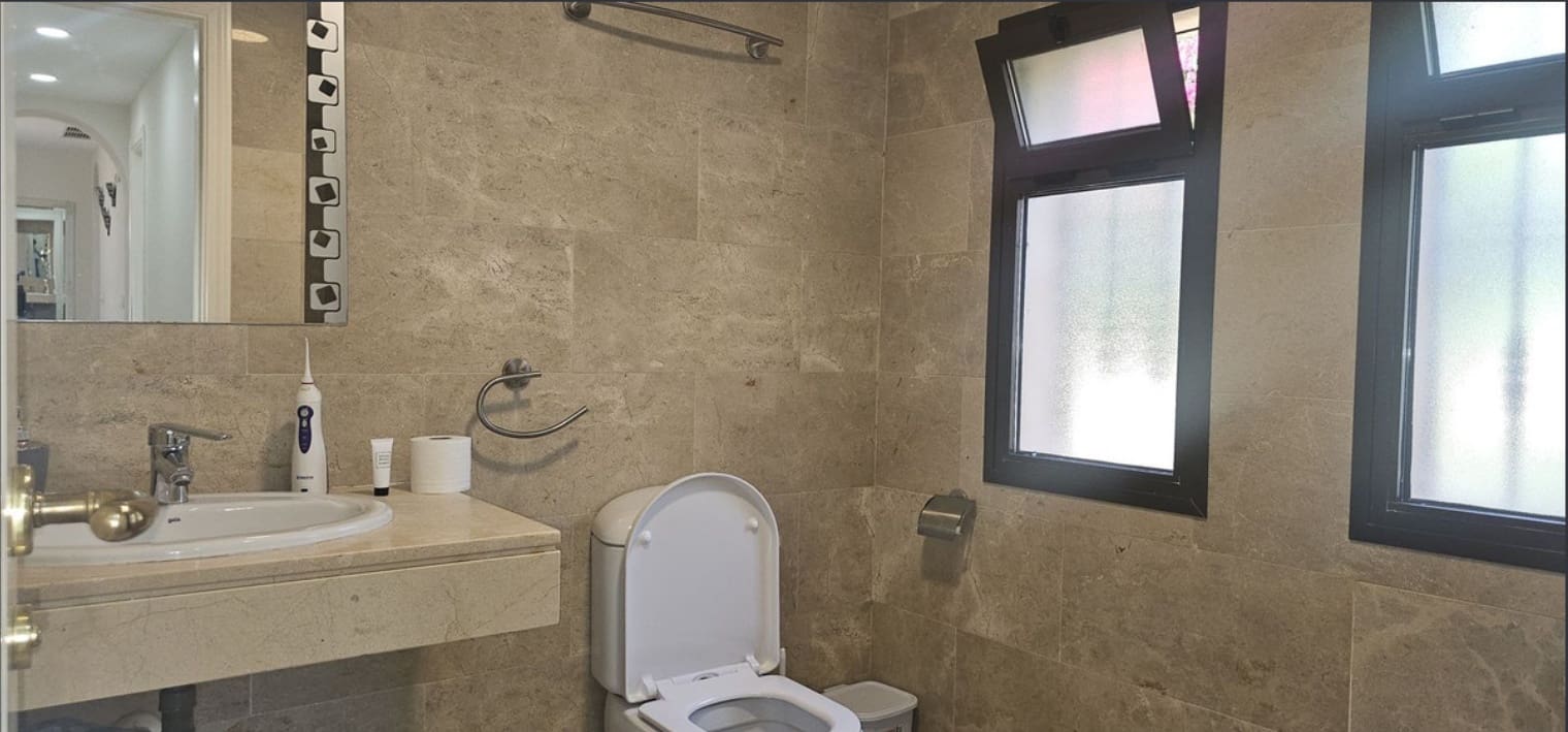 3 sovrum Lägenhet till salu i Manilva med pool garage - 315 000 € (Ref: 9602893)