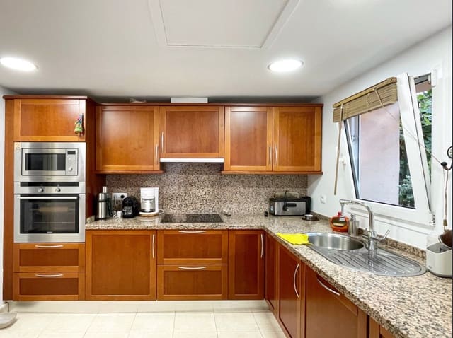 3 sovrum Semi-fristående Villa till salu i Riviera del Sol, Mijas med pool garage - 507 000 € (Ref: 9602916)