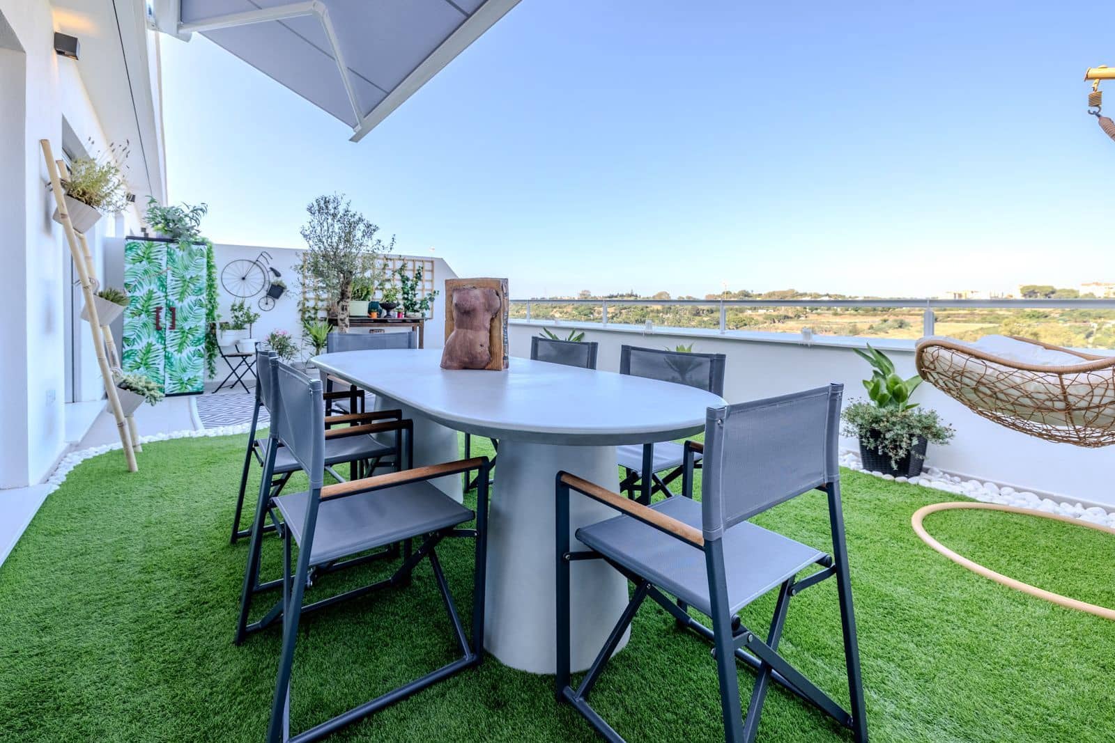 2 Zimmer Penthouse zu verkaufen in New Golden Mile mit Pool - 495.000 € (Ref: 9603067)