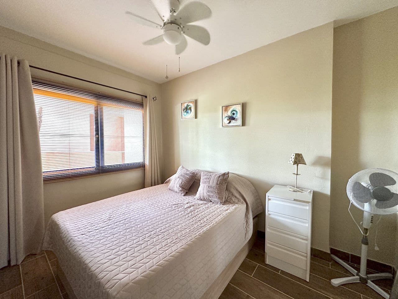 2 Zimmer Apartment zu verkaufen in La Duquesa / Puerto de la Duquesa mit Pool - 369.000 € (Ref: 9606303)