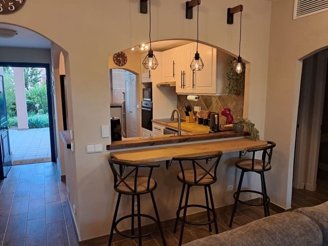 2 Zimmer Apartment zu verkaufen in La Duquesa / Puerto de la Duquesa, Manilva mit Pool - 369.000 € (Ref: 9606303)