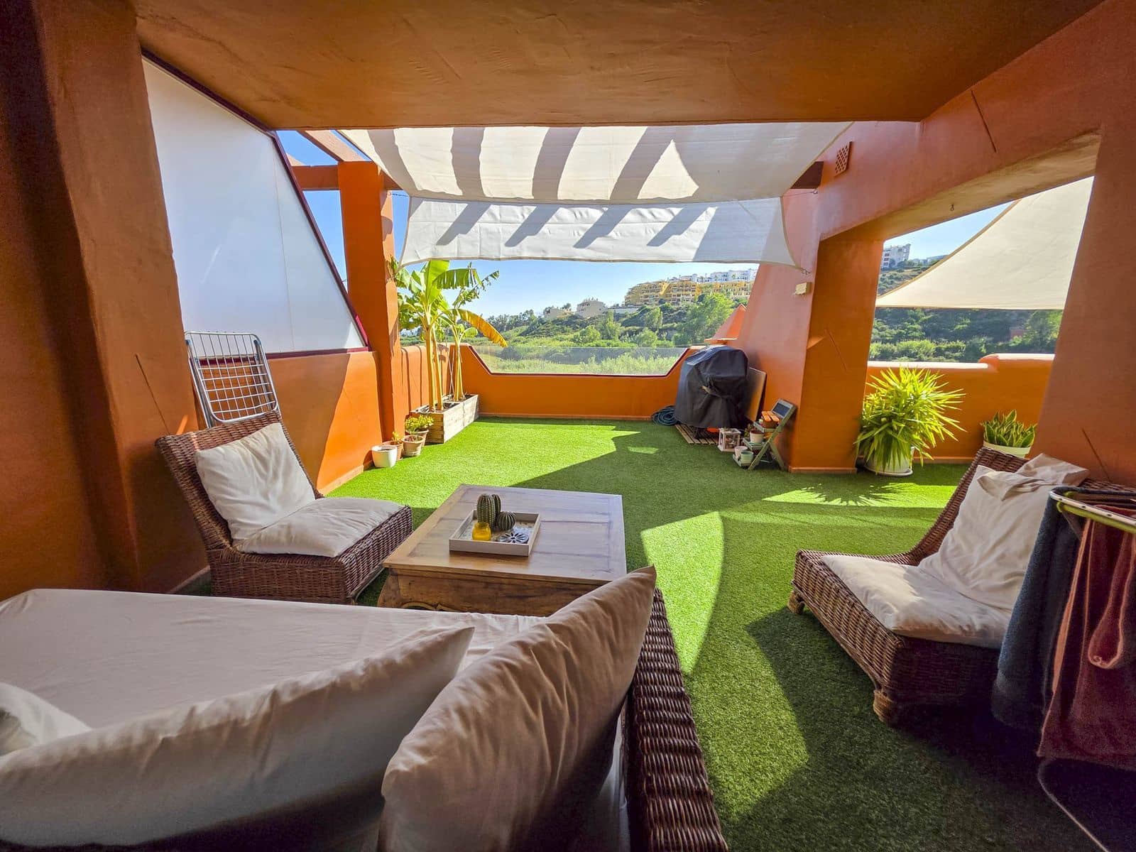 3 chambre Appartement à vendre à La Duquesa / Puerto de la Duquesa avec piscine - 480 000 € (Ref: 9606312)