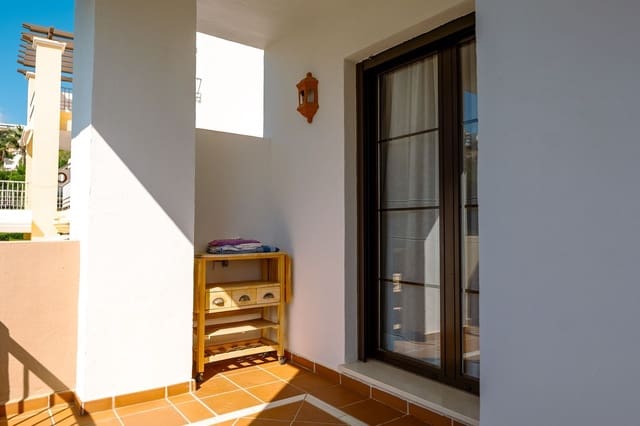 Apartamento de 3 habitaciones en Los Arqueros, Benahavís en venta con piscina garaje - 485.000 € (Ref: 9606377)