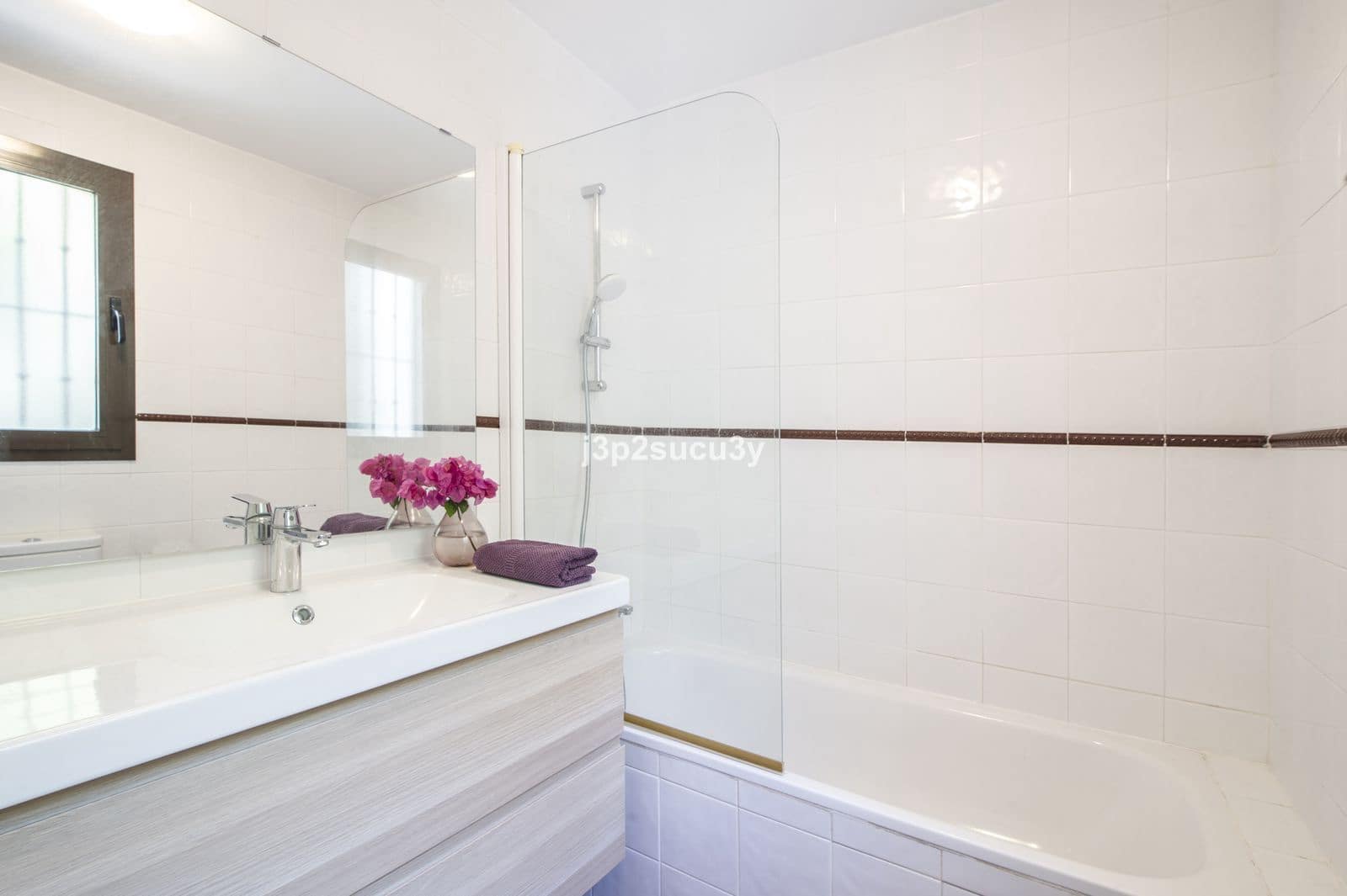 3 slaapkamer Halfvrijstaande villa te koop in Casares met zwembad garage - € 349.000 (Ref: 9606386)