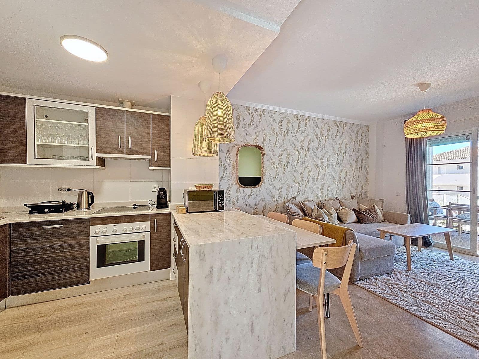 3 makuuhuone Huoneisto myytävänä paikassa Manilva mukana uima-altaan - 285 000 € (Ref: 9606396)