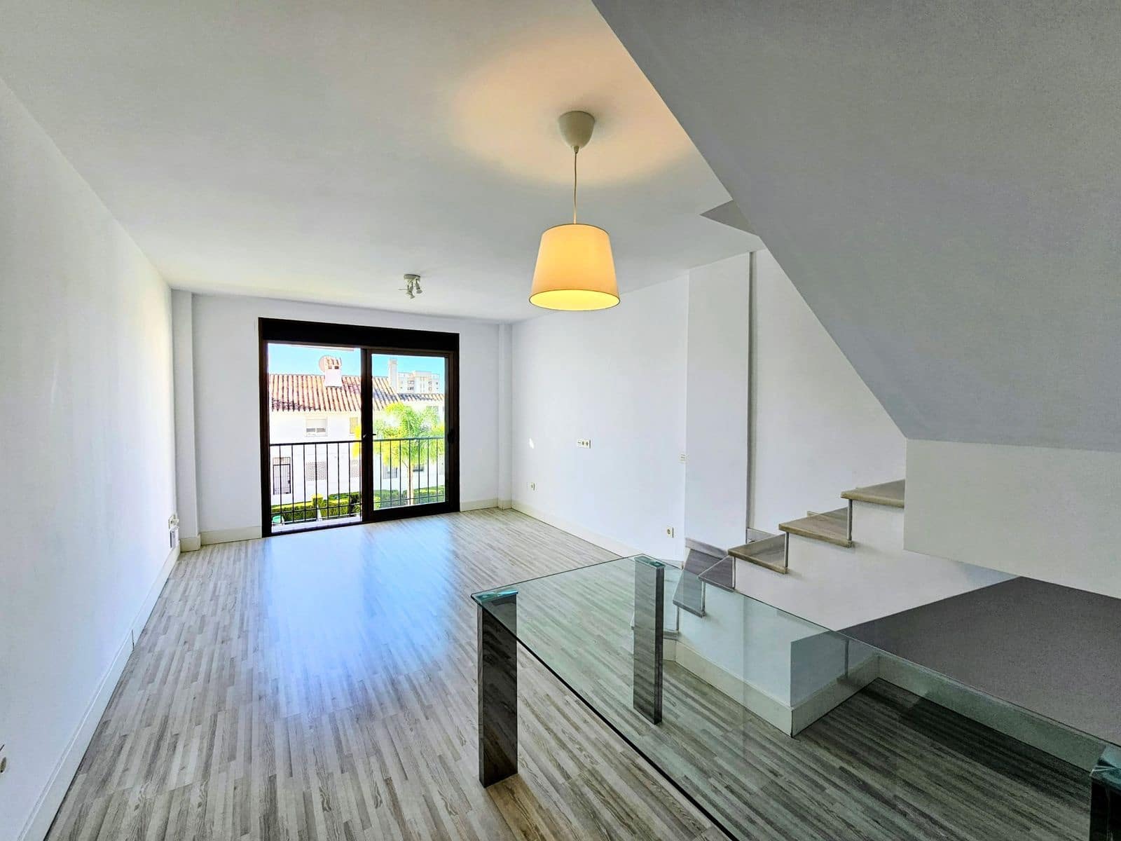 4 sypialnia Apartament na sprzedaż w Riviera del Sol z basenem - 379 500 € (Ref: 9606526)